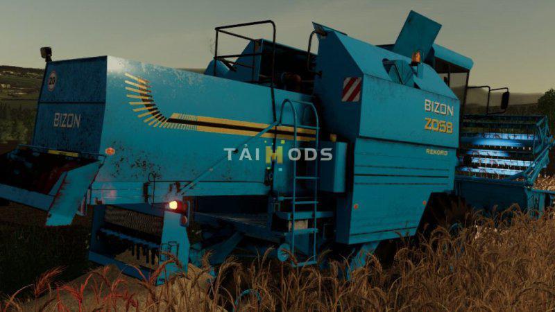 FS19 - Bizon Rekord NH Harvester V1.0 (1.5) FS19 - Bizon Rekord NH Harvester V1.0 (1.5)