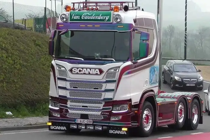 ETS2 - All Trucks Engines V8 Open Pipe Sound V1.55 ETS2 - All Trucks Engines V8 Open Pipe Sound V1.55