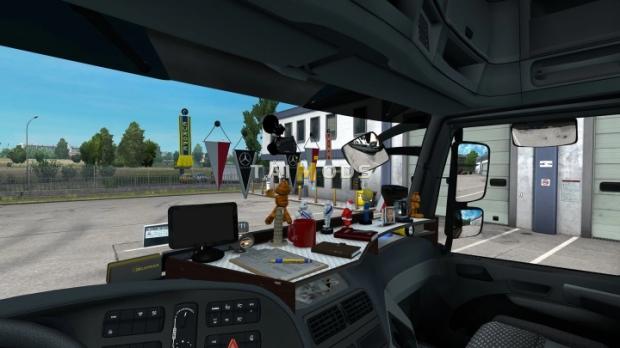 MOD ETS2 – Phụ Tùng ETS2 - Table & Wind-Shield Set for Actros MP3 V26.04 (1.44.x)